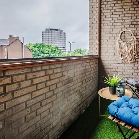 Forest Premium Balcony - Muelheim, Wi-fi, Netflix Apartment
