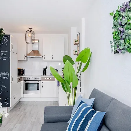 Apartment Forest Premium Balcony - Muelheim, Wi-fi, Netflix